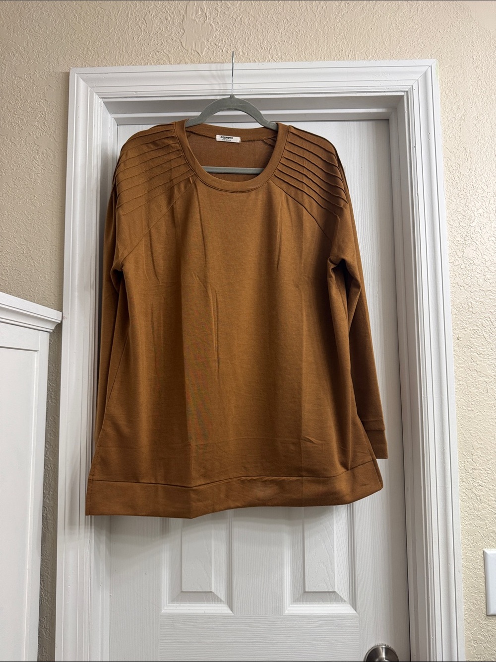 Pleated Shoulder Long-Sleeve Top - Brown